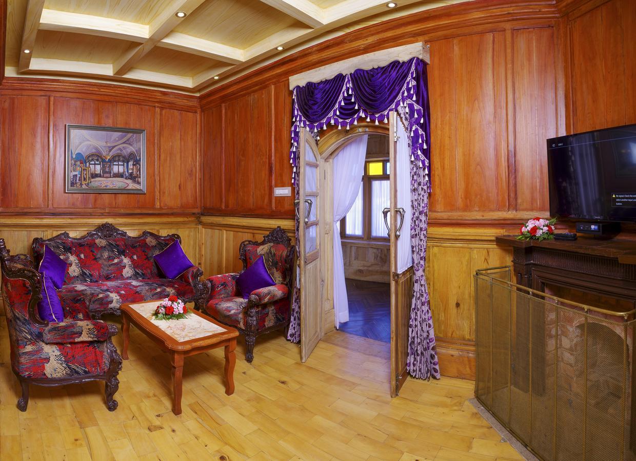 West Downs - The Heritage Resort Ооти Екстериор снимка