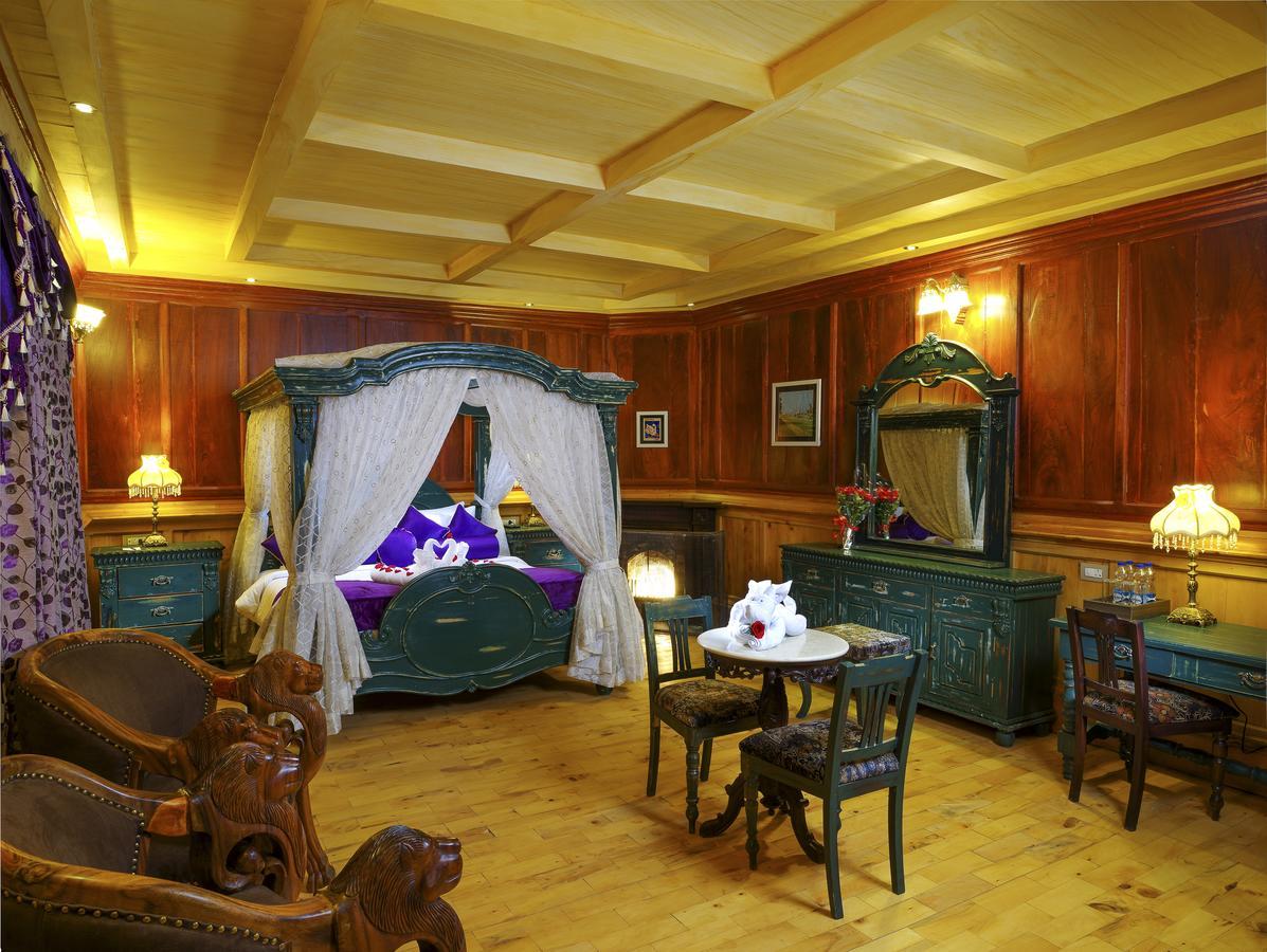 West Downs - The Heritage Resort Ооти Екстериор снимка